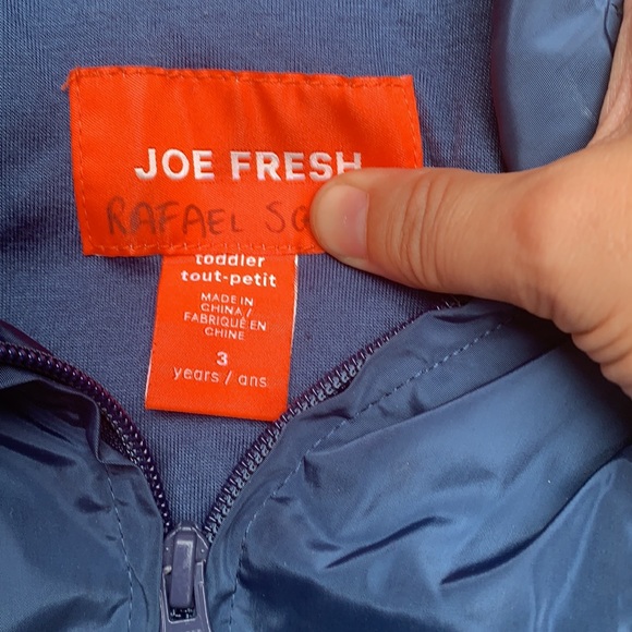 Navy Joe Fresh track jacket. 3T - Picture 3 of 4